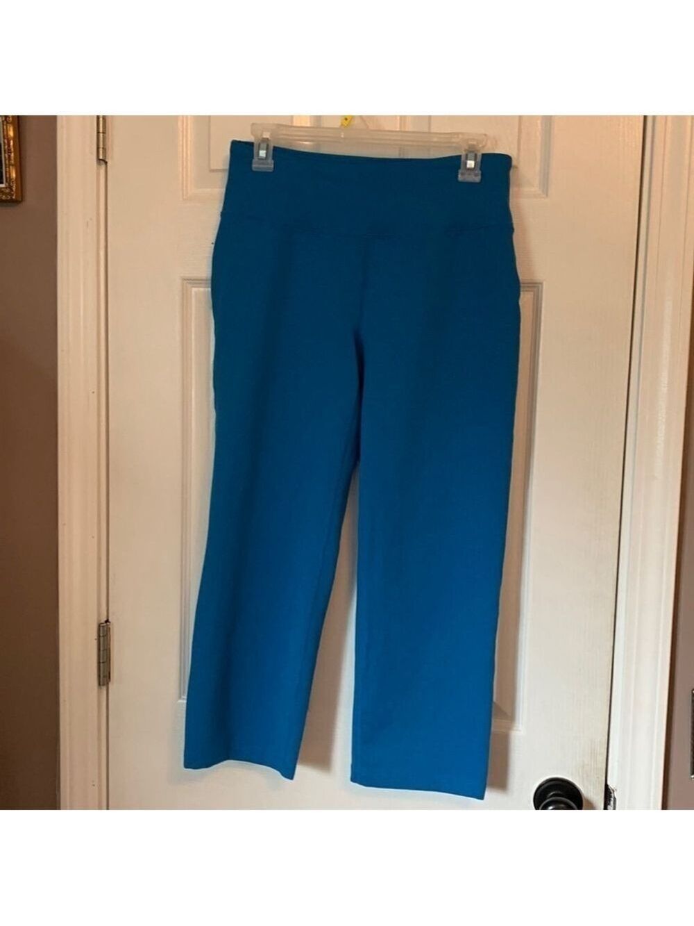 Lands End vibrant Blue yoga capris small